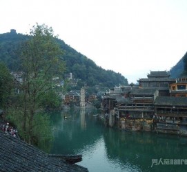 来宾去哪里旅游好(去哪里旅游好玩)