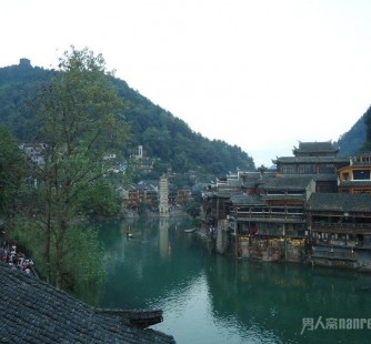 来宾去哪里旅游好(去哪里旅游好玩)
