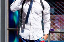 来宾泳拆男模(时髦泳拆男模)