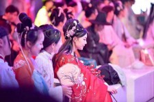 来宾汉服模特兼职(想做汉服模特去哪里找)