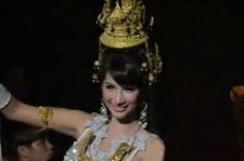 来宾人妖选美(人妖选美手术)