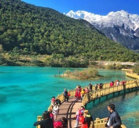 来宾云南旅游攻略(云南旅游攻略必去景点顺序)