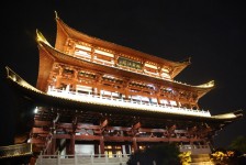 来宾长沙旅游攻略(长沙旅游攻略景点必去长沙美食街)