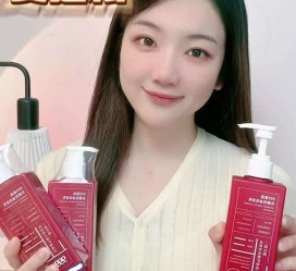 来宾兼职模特琪琪茅厕在线(2女孩下班回家被多须眉当街殴打)