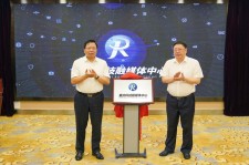 来宾深圳兼职伴游美女qq的简单介绍