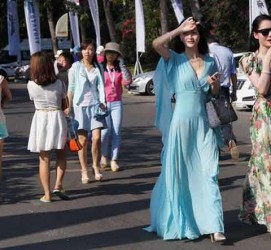 来宾上海商务伴游男雇用(上海雇用高端伴游一天20万)