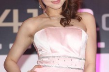来宾包罗成人女星的词条