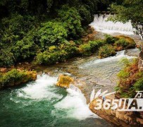 来宾去哪里旅游好(七月八月去哪里旅游好)
