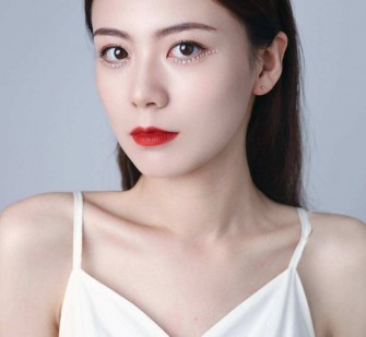 来宾兼职模特要打点模卡吗(兼职做模特要交钱拍模卡)
