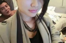 来宾兼职模特到**多p在线旁观的简单介绍
