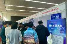 来宾北京伴游招聘 北京各大高校恢复线下招聘会，今年有什么不一样？记者探访