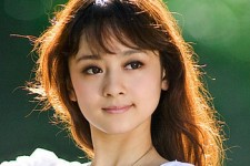 来宾极品美女模特兼职和大款视频的简单介绍