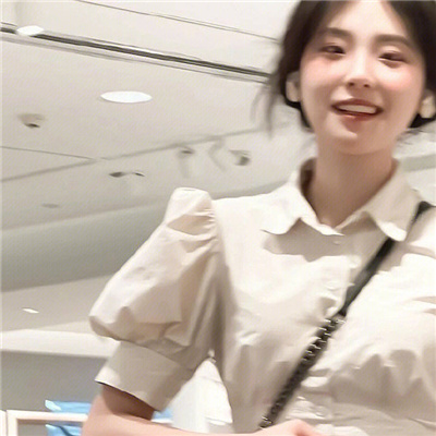 来宾高端纯出女孩雇用(高端名媛定造)奢华游艇豪侈生活月入50W