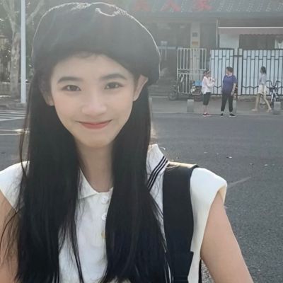 来宾商务伴游带客户去看海豚表演