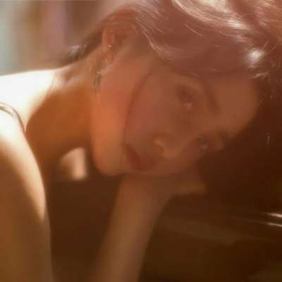 来宾伴游女生曾荫的资料