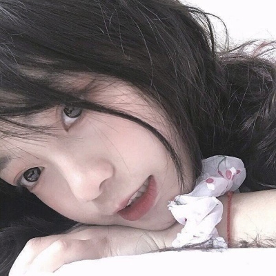 来宾伴游女生柳依依的资料