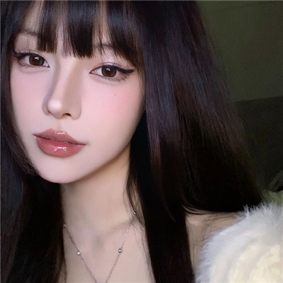 来宾伴游女生钟晚意的资料