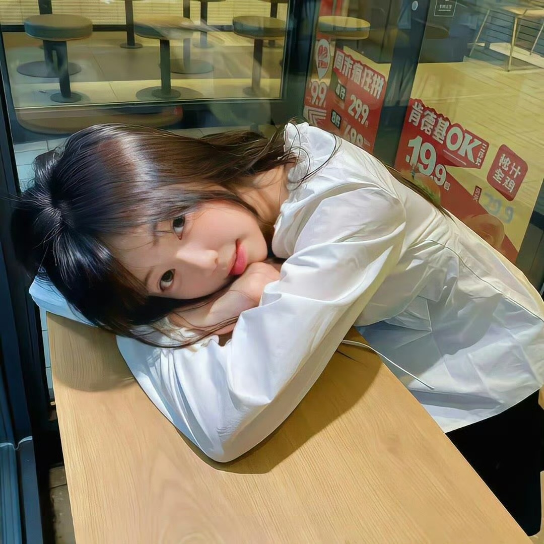 来宾伴游女生沈雨晴的资料