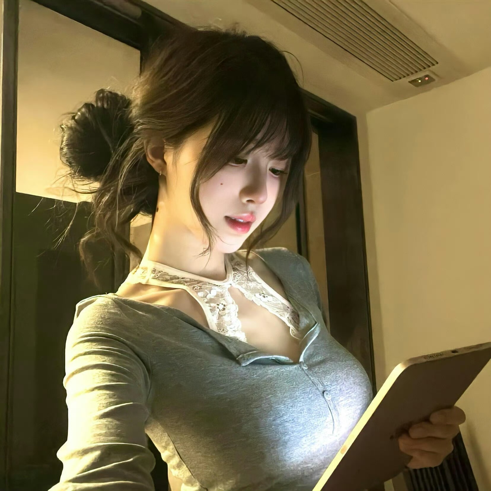 来宾伴游女生 | 索菲亚·王 (Sophia Wang)的资料